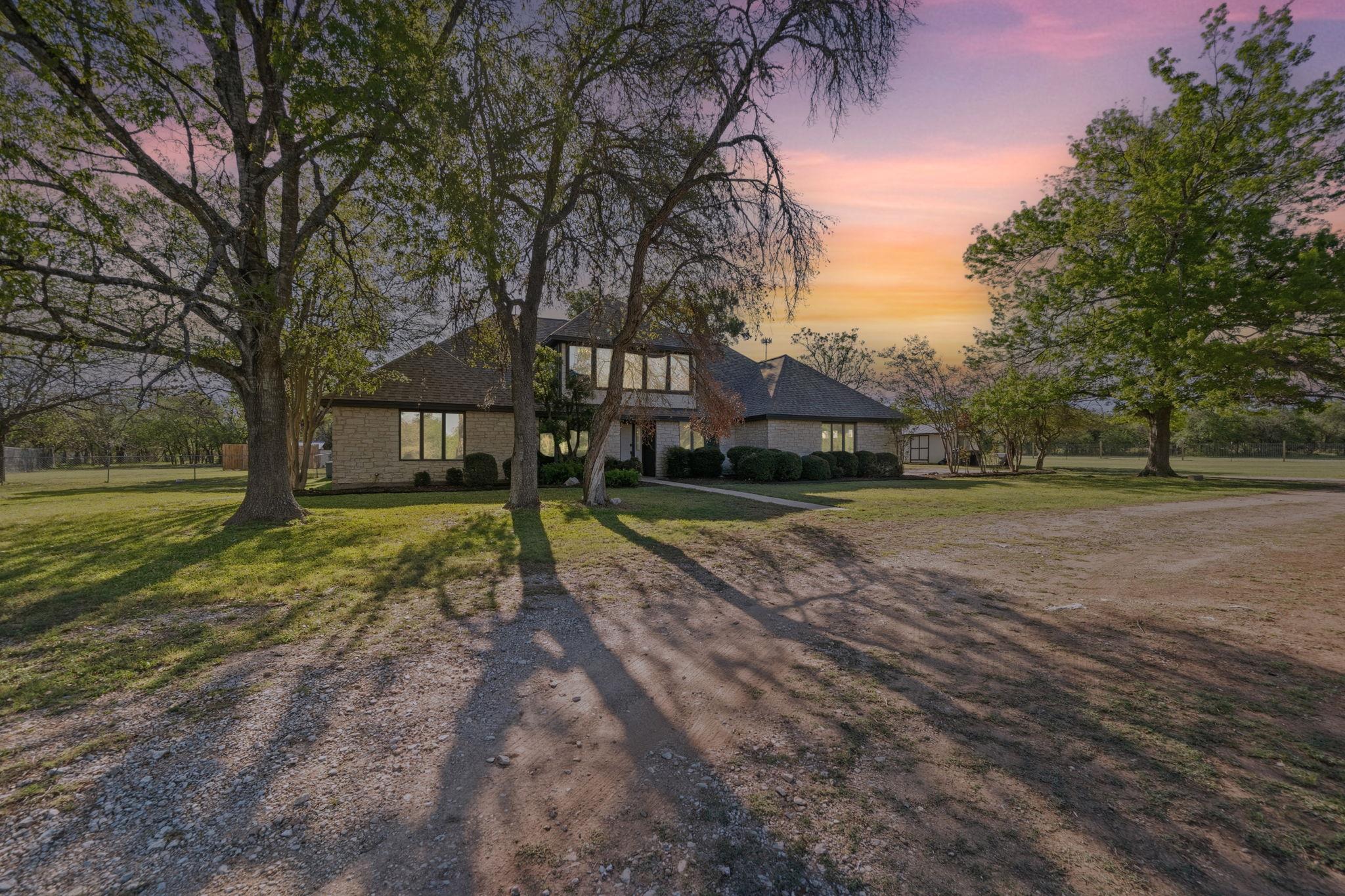 28 Country Oaks DR