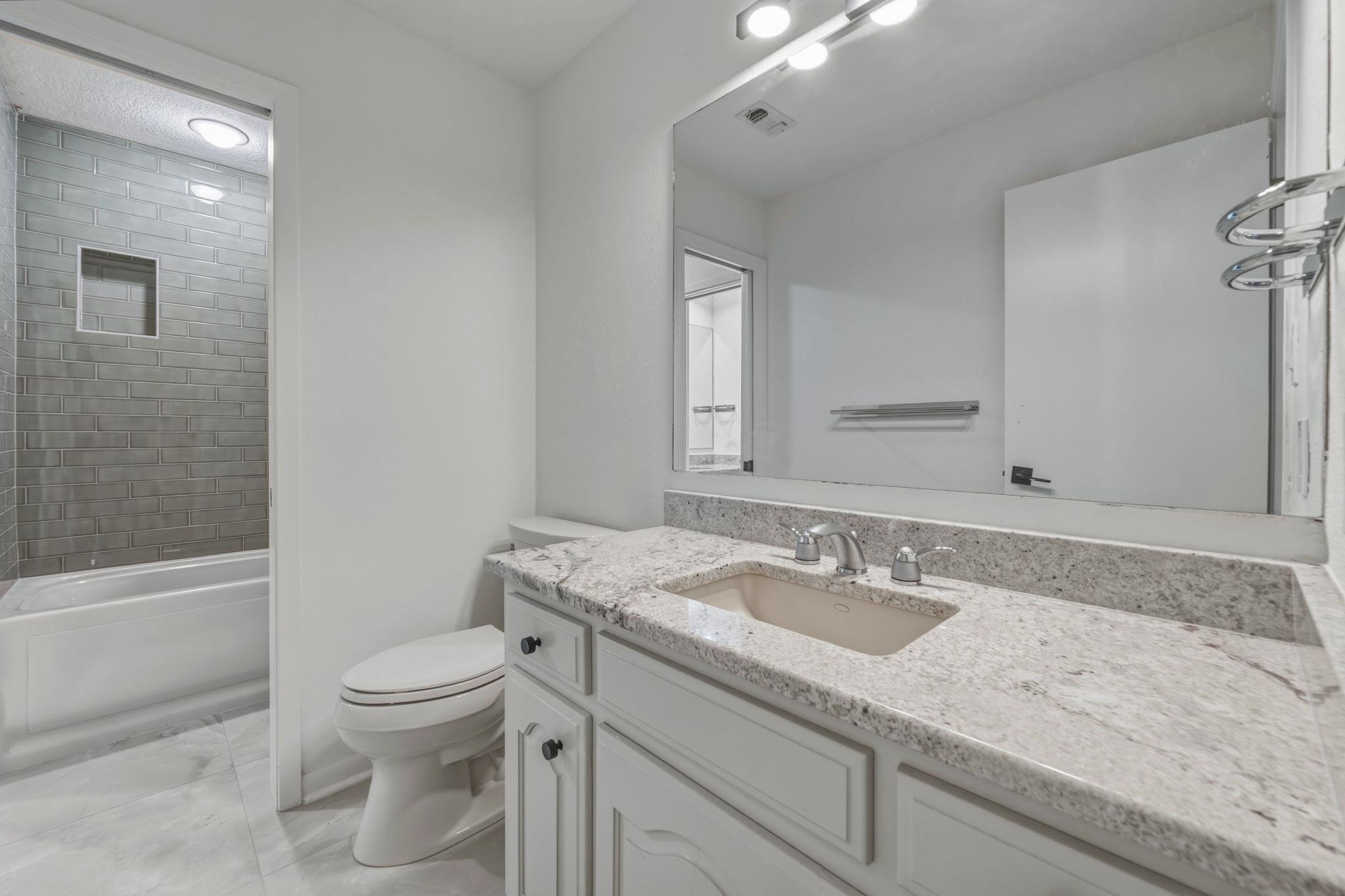28 Country Oaks DR