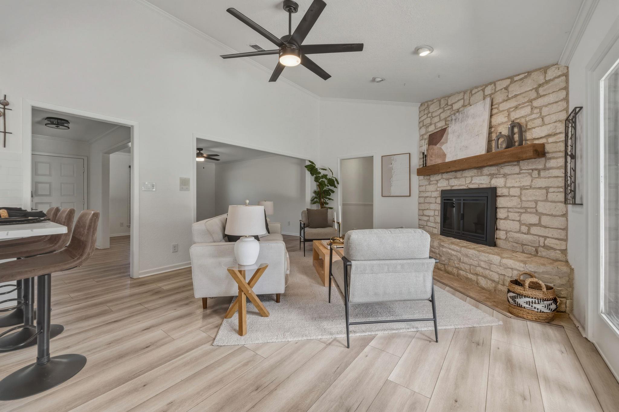 28 Country Oaks DR