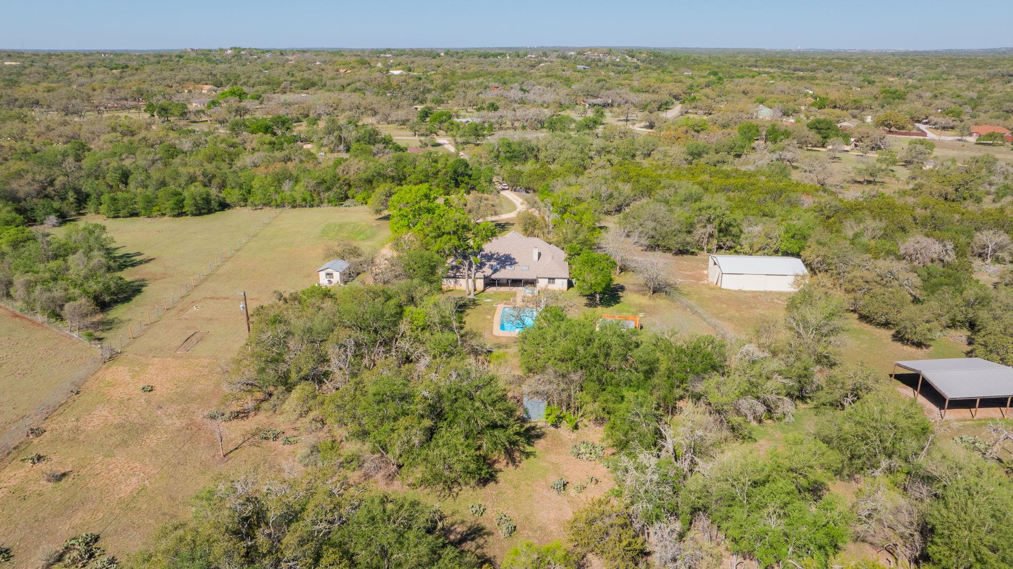 28 Country Oaks DR