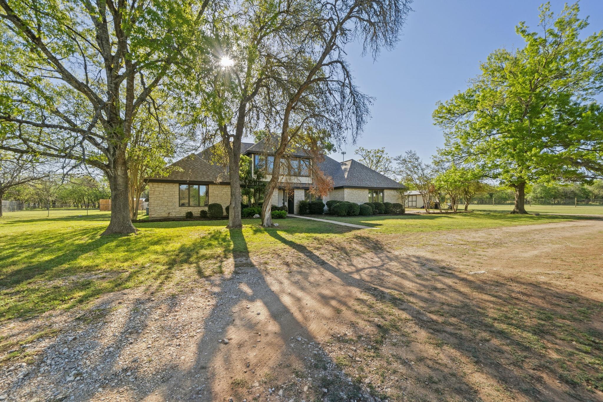 28 Country Oaks DR