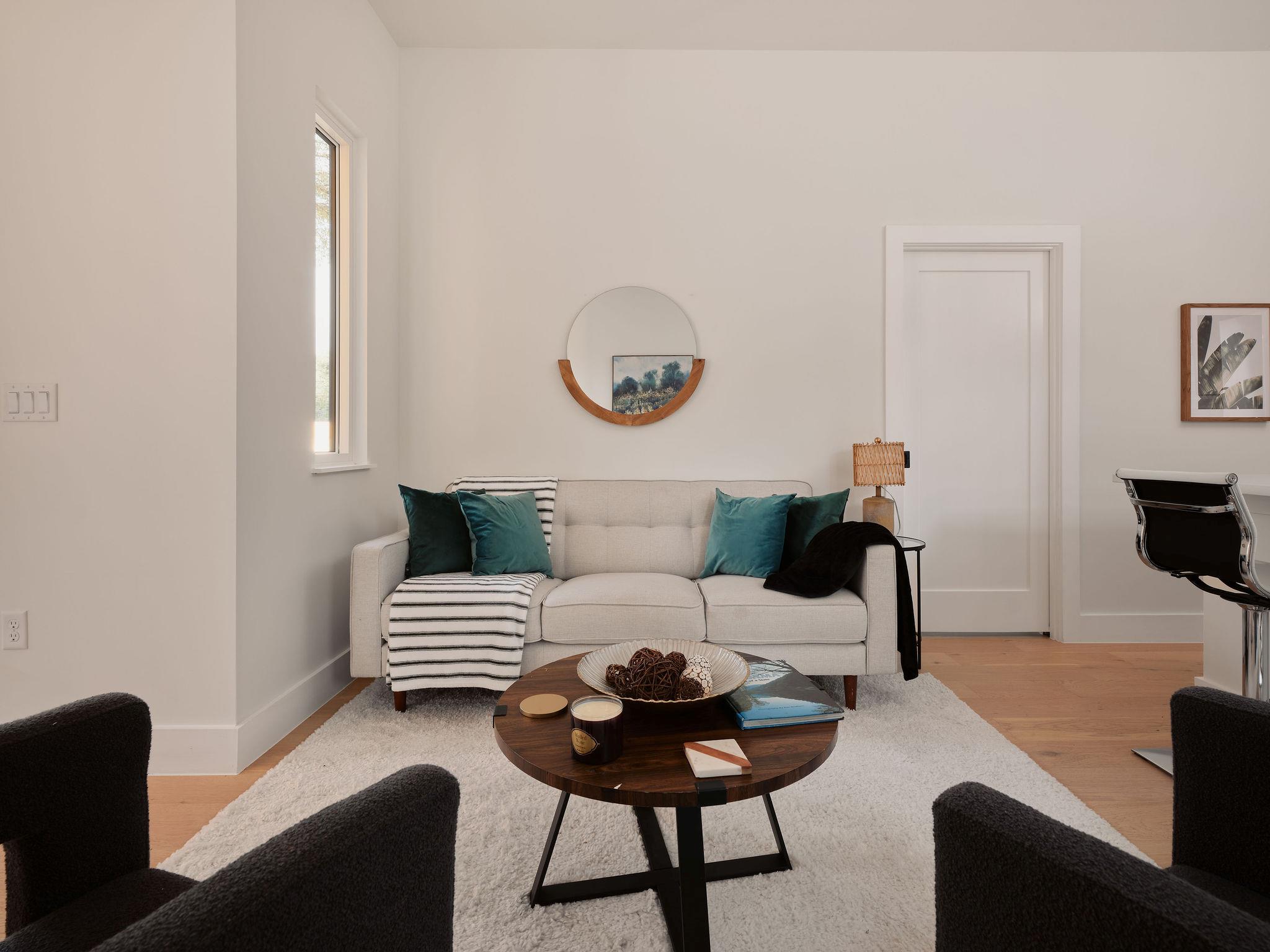 1215 Fort Branch BLVD # 2, Austin Unit: 2