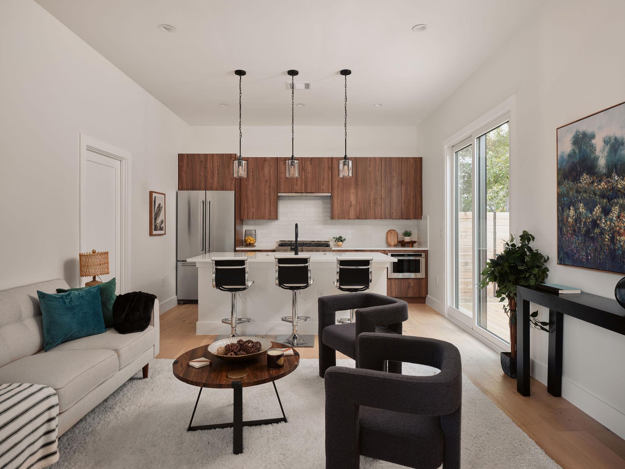 1215 Fort Branch BLVD # 2, Austin Unit: 2