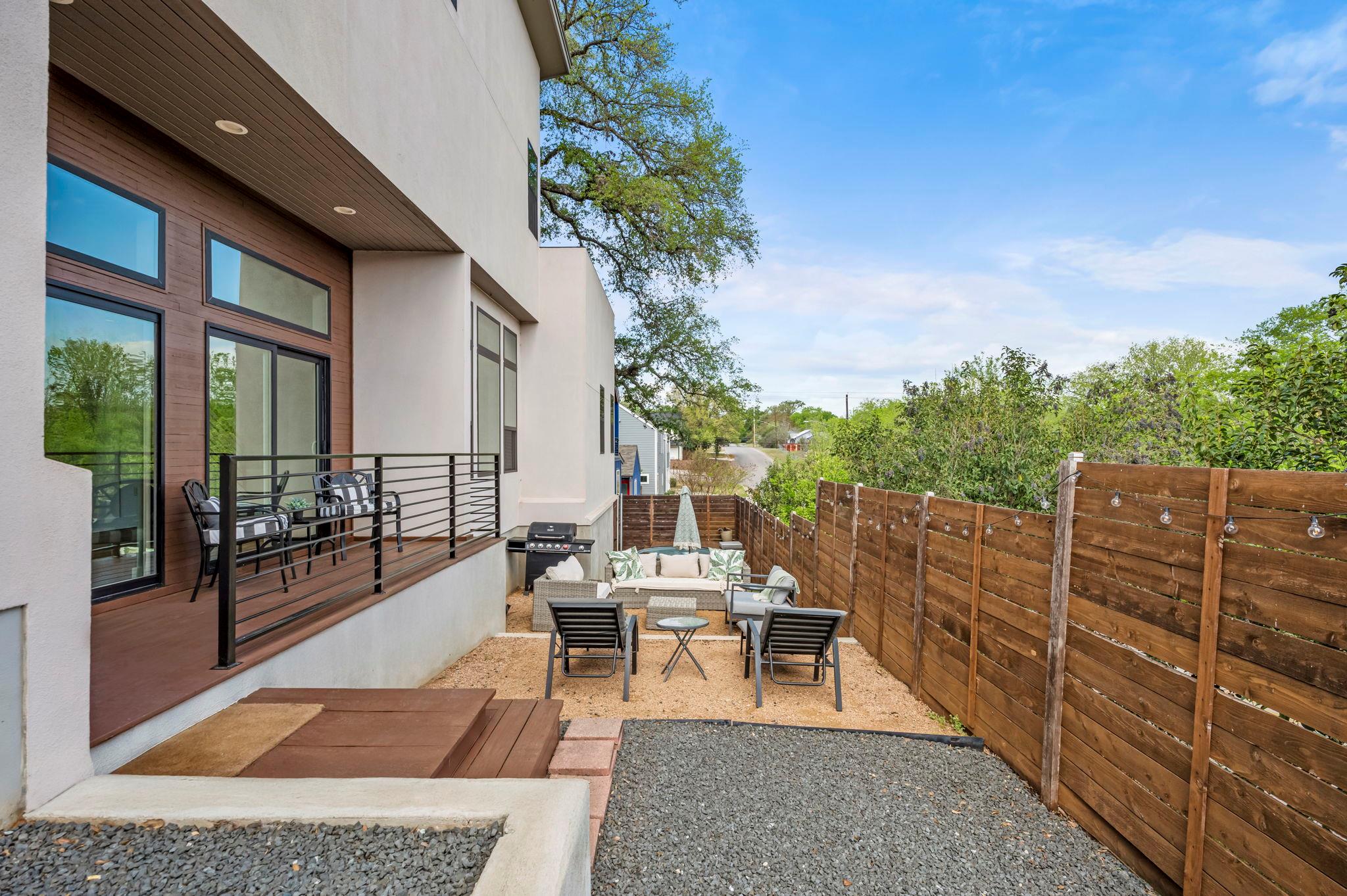 4400 Mount Vernon DR # B