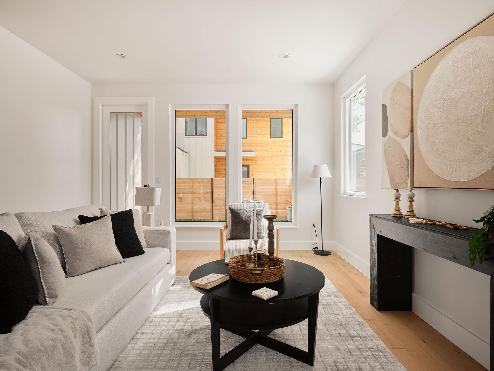 1215 Fort Branch BLVD # 1, Austin Unit: 1