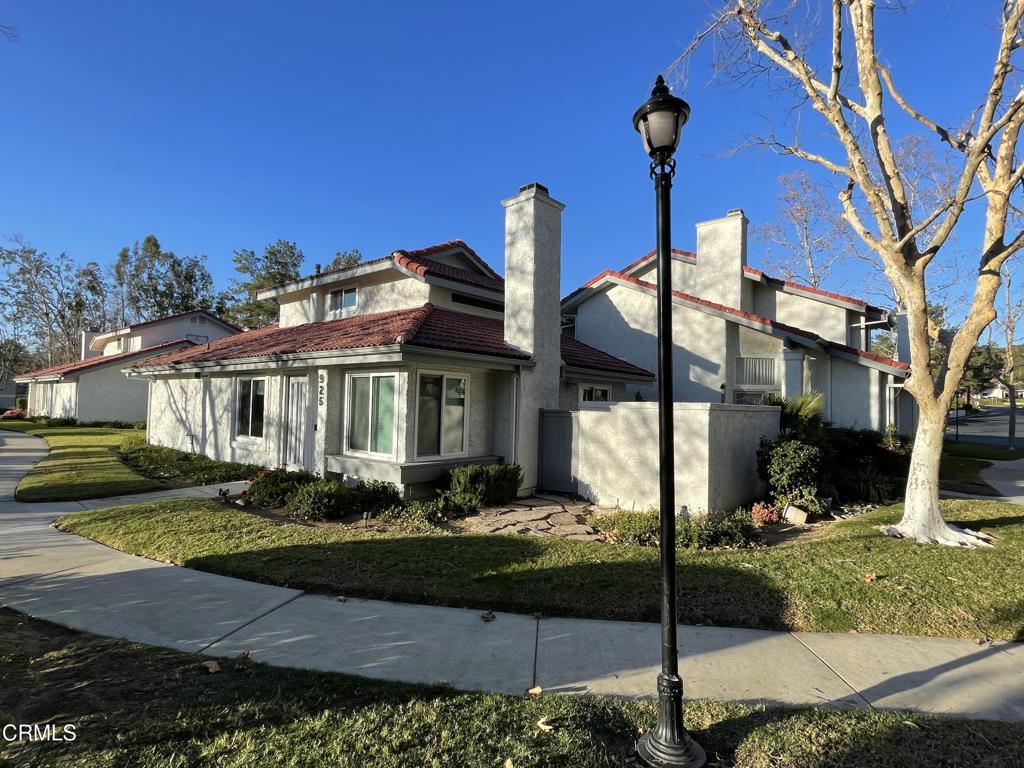 925 Quarterhorse Lane