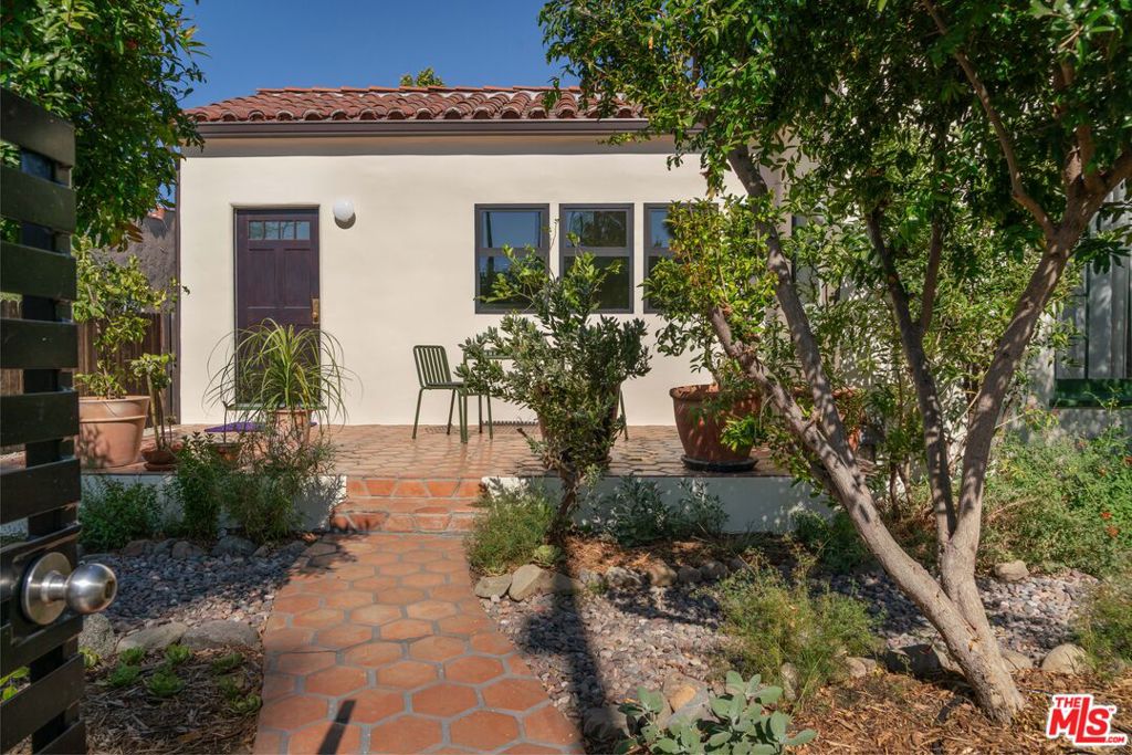 630 N Alta Vista Boulevard