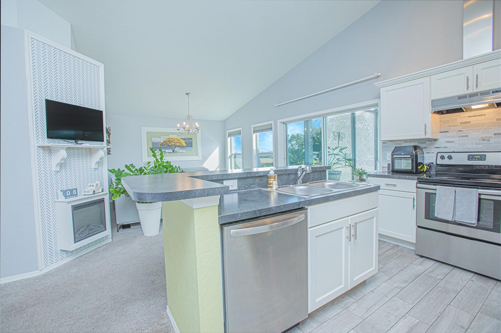 2649 SUNSET CIR