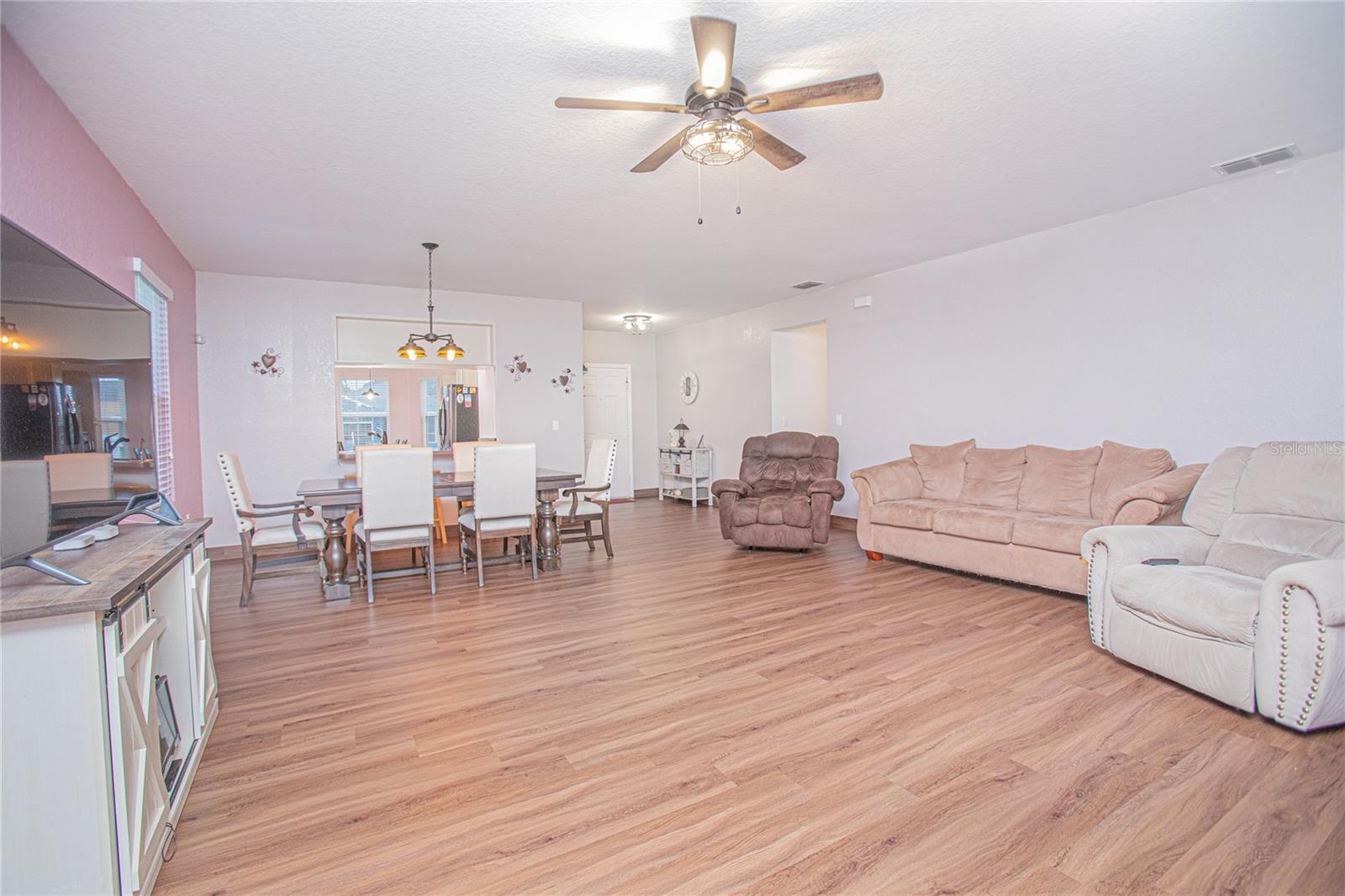 3643 JULIUS ESTATES BLVD