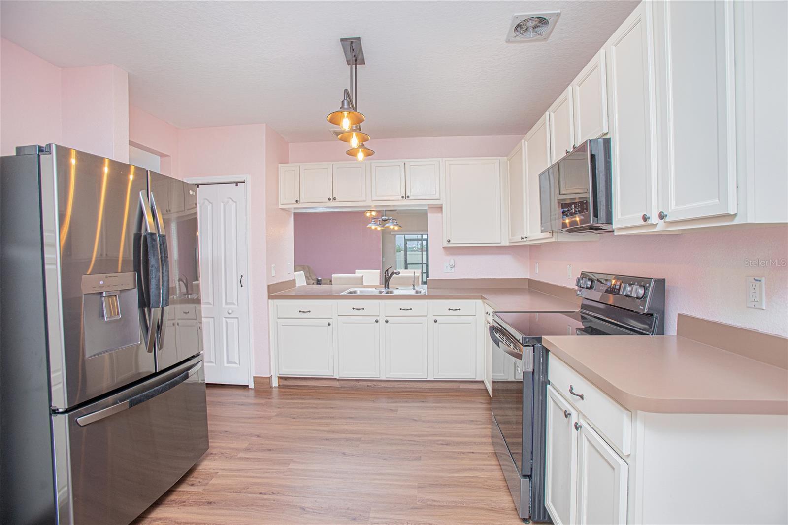 3643 JULIUS ESTATES BLVD