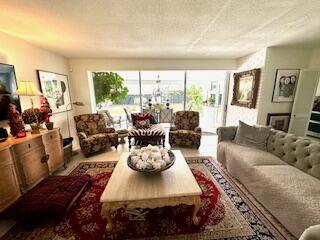 936 SW 37th Court SW