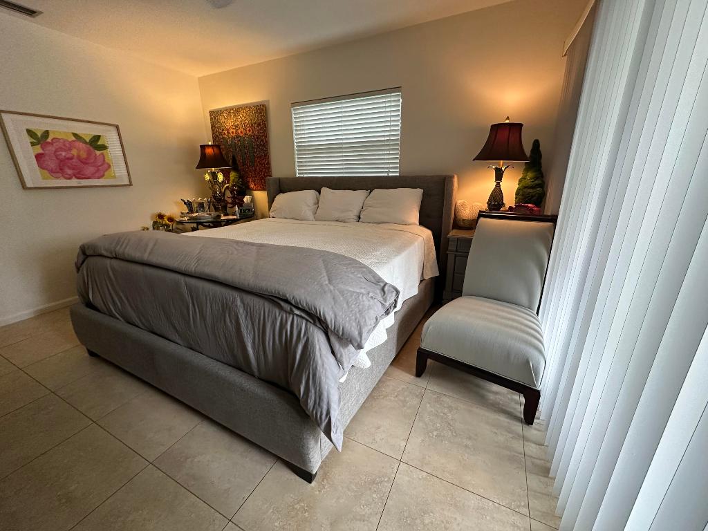 936 SW 37th Court SW