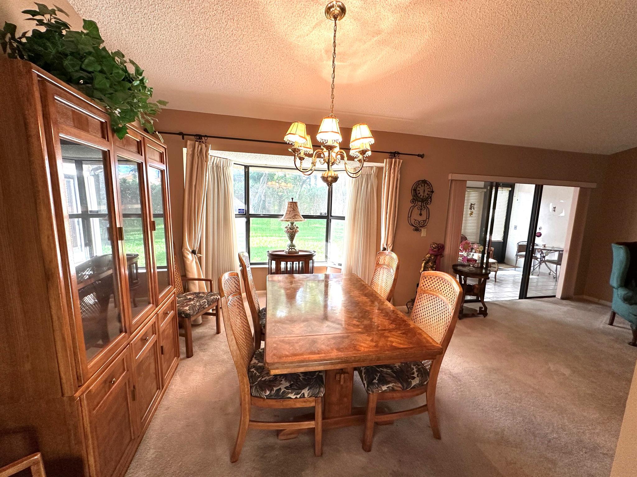 4724 Boxwood Circle