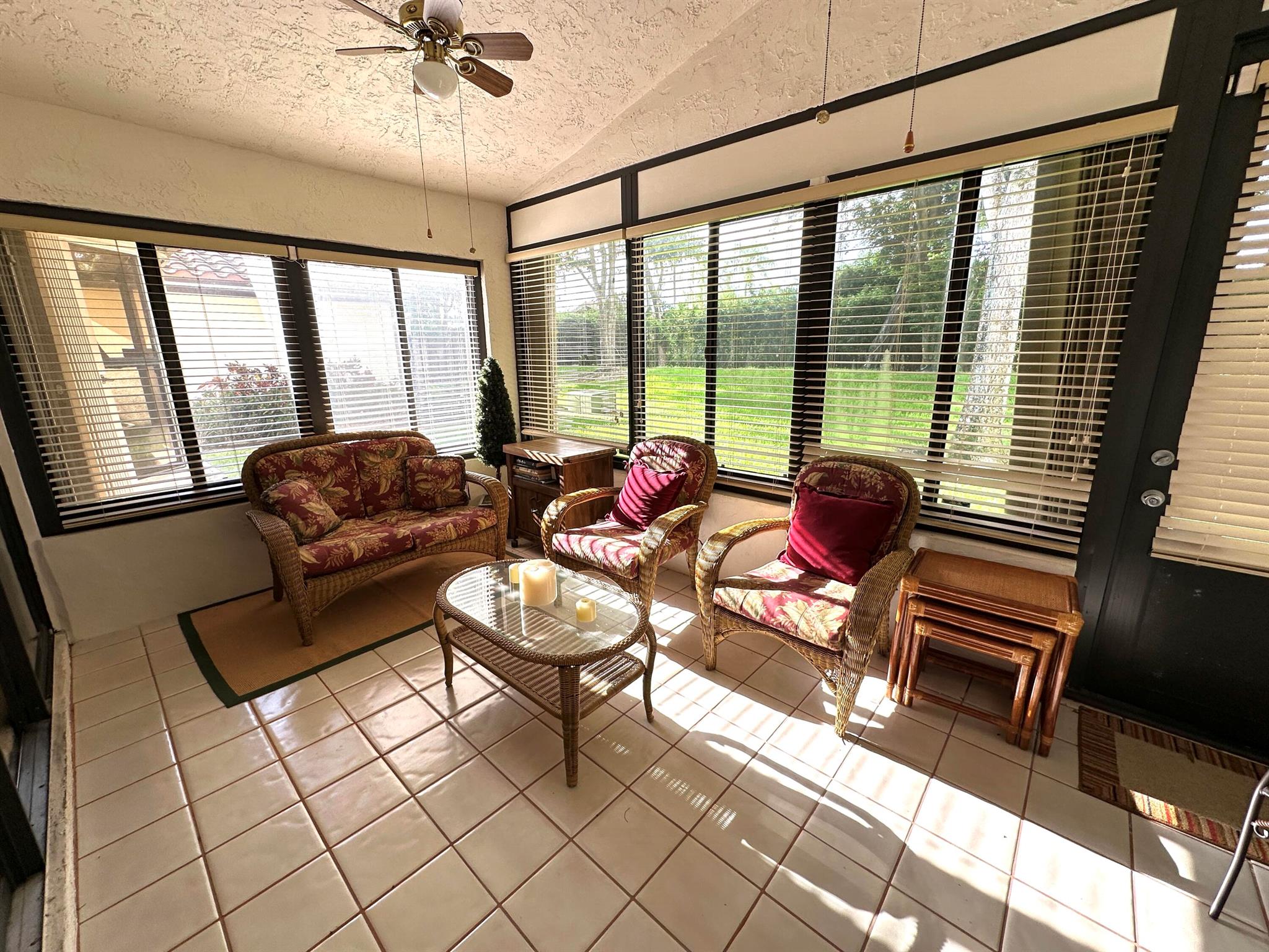 4724 Boxwood Circle