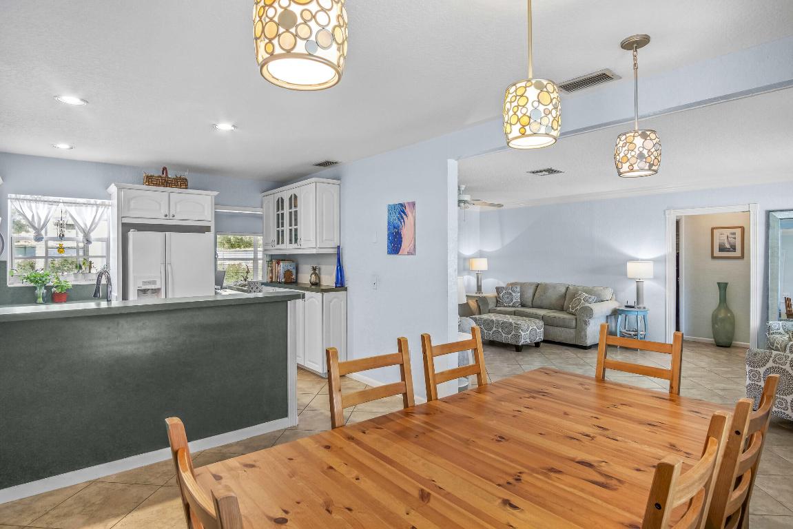 3280 Churchill Drive