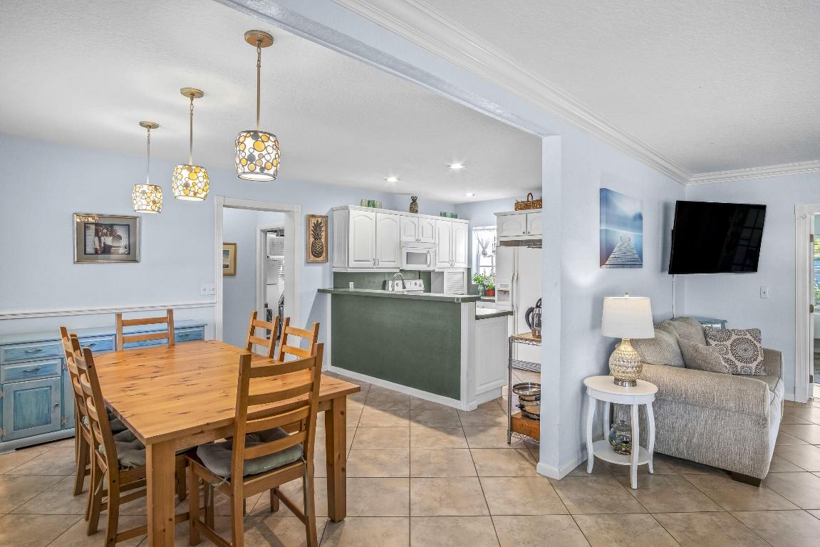 3280 Churchill Drive