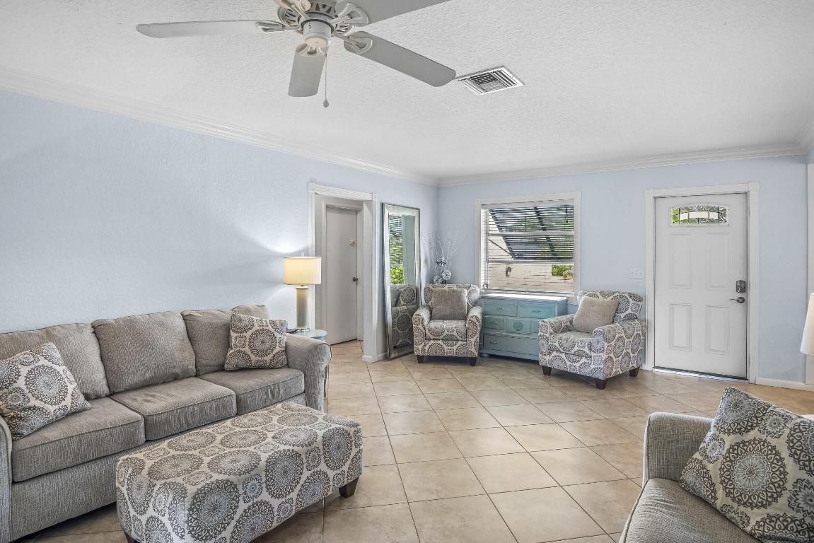 3280 Churchill Drive