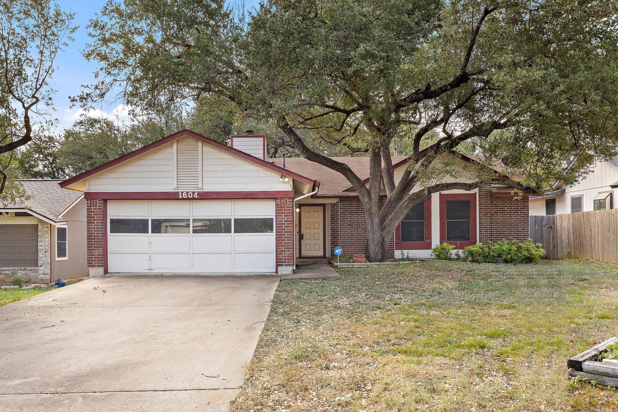 1604 Texas Oak WAY