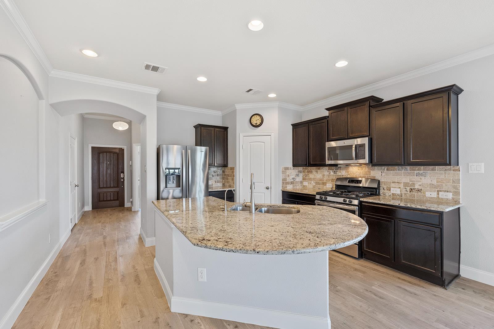 2517 Auburn Chestnut LN
