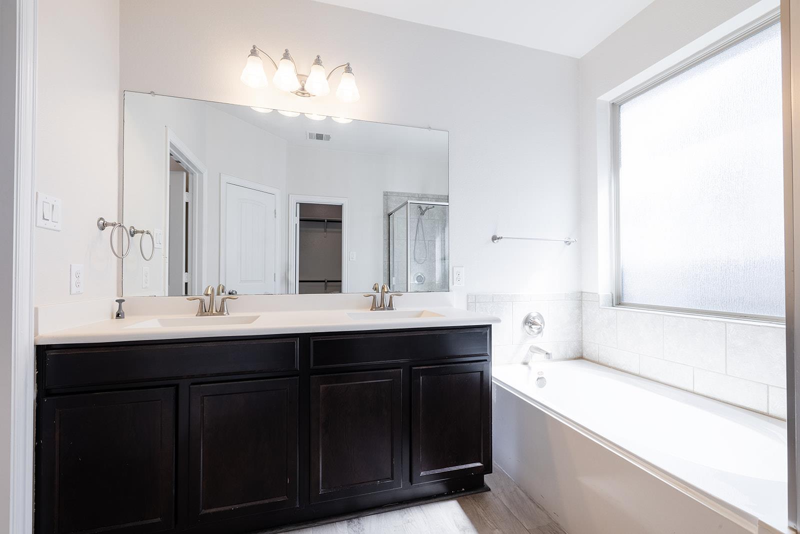 2517 Auburn Chestnut LN