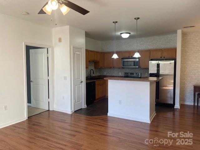 202 Brickton Village Circle Unit: 305
