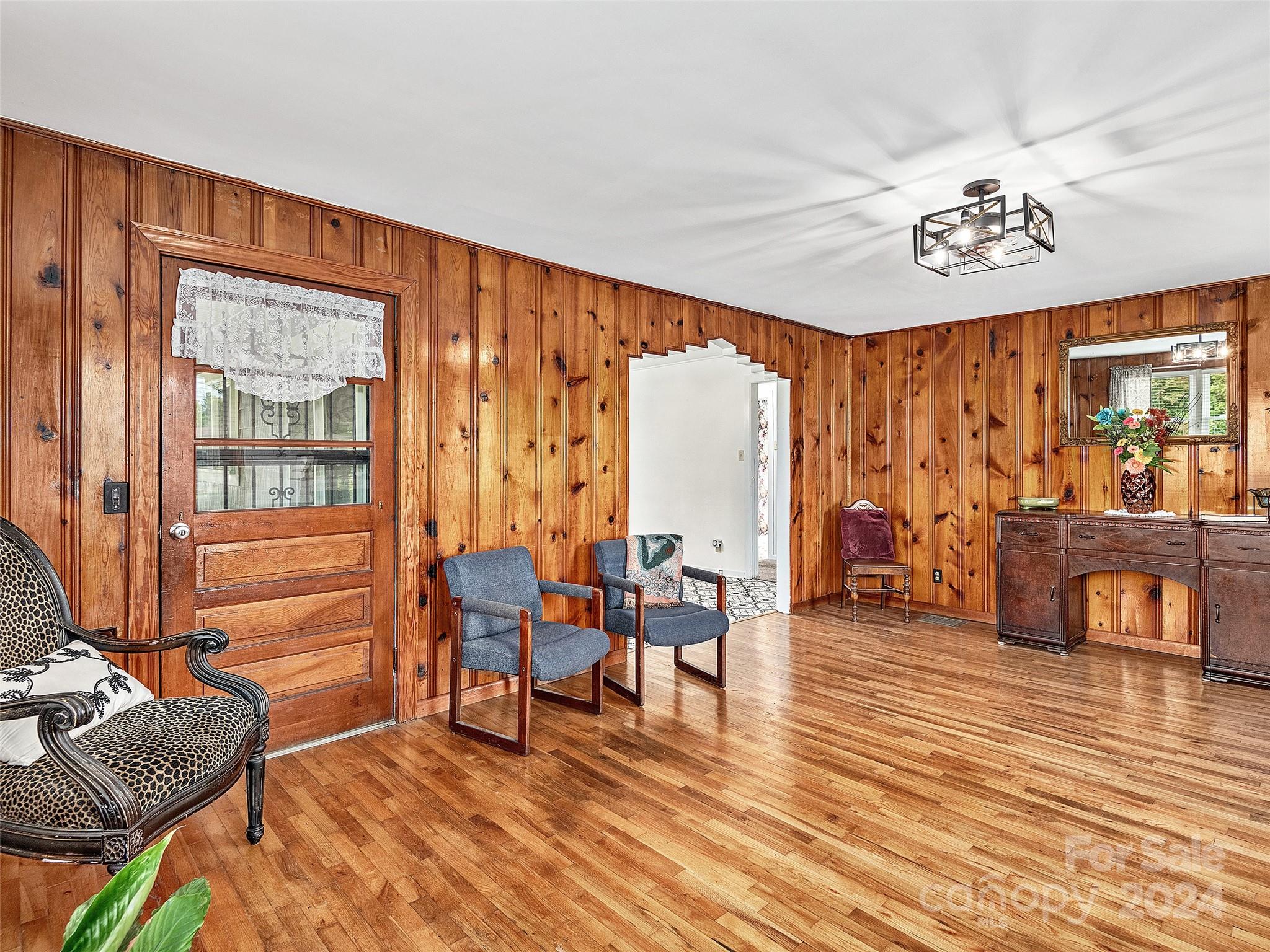 534 Oak Grove Road