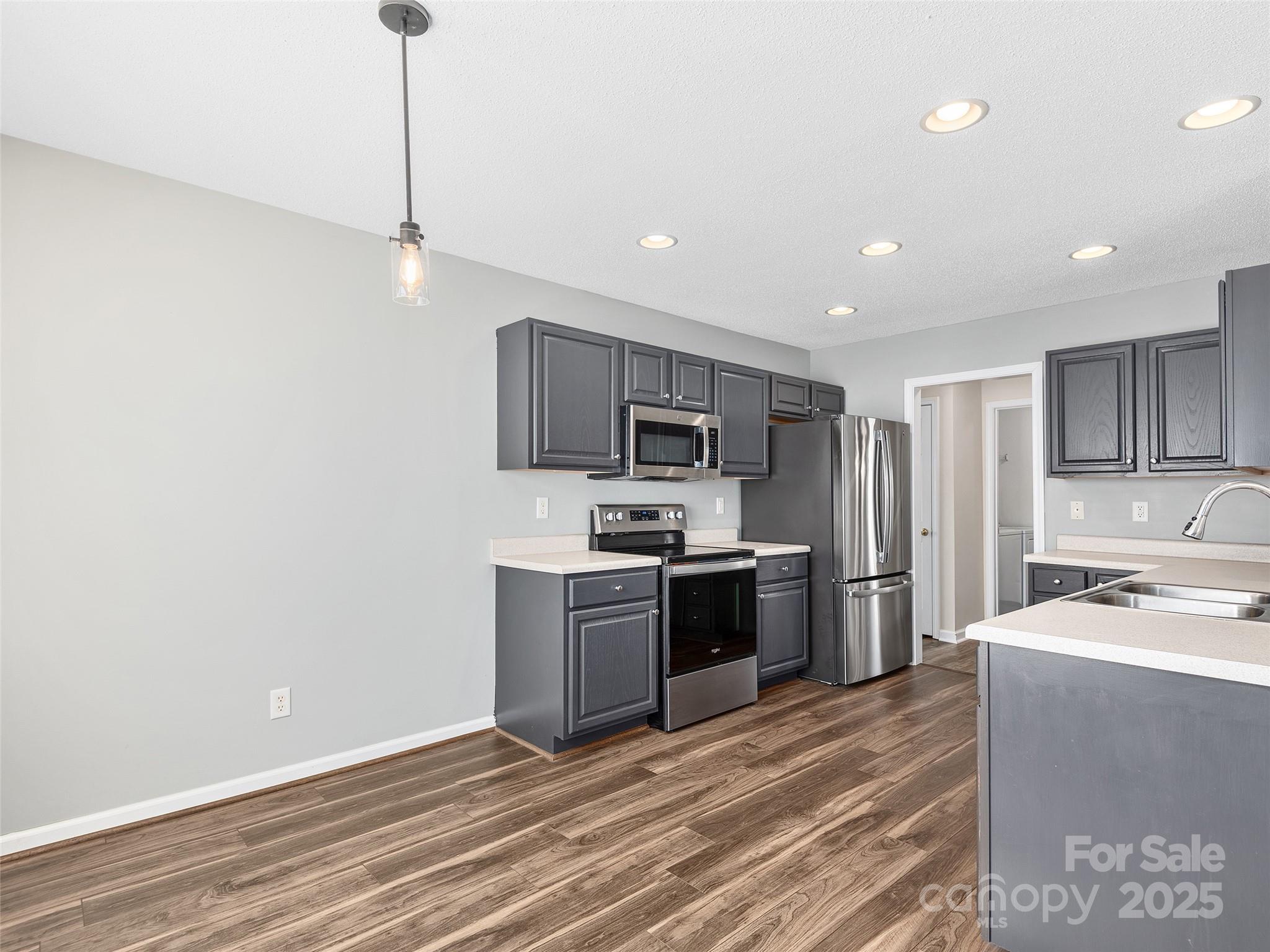 101 Black River Road