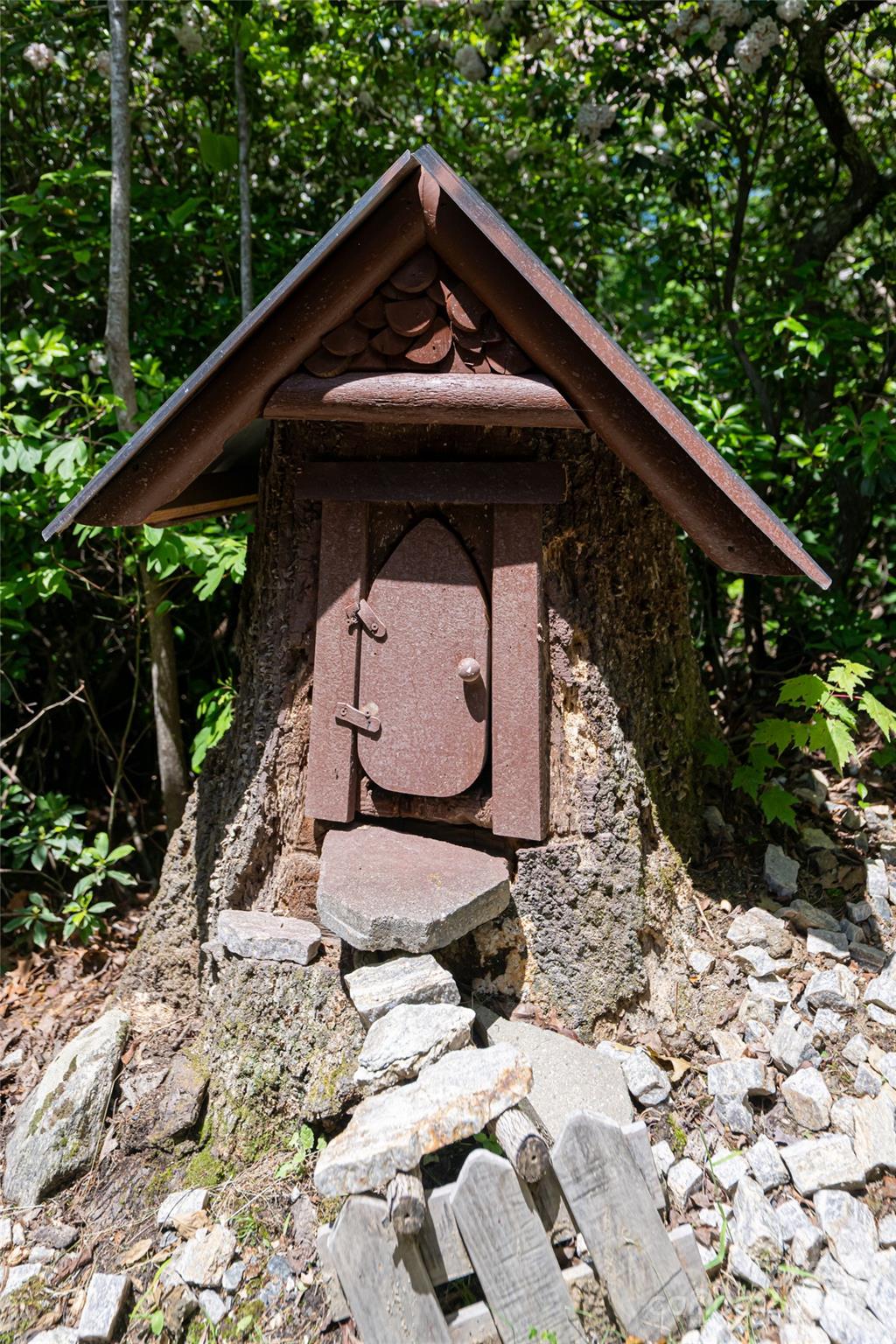 2117 Deep Woods Drive