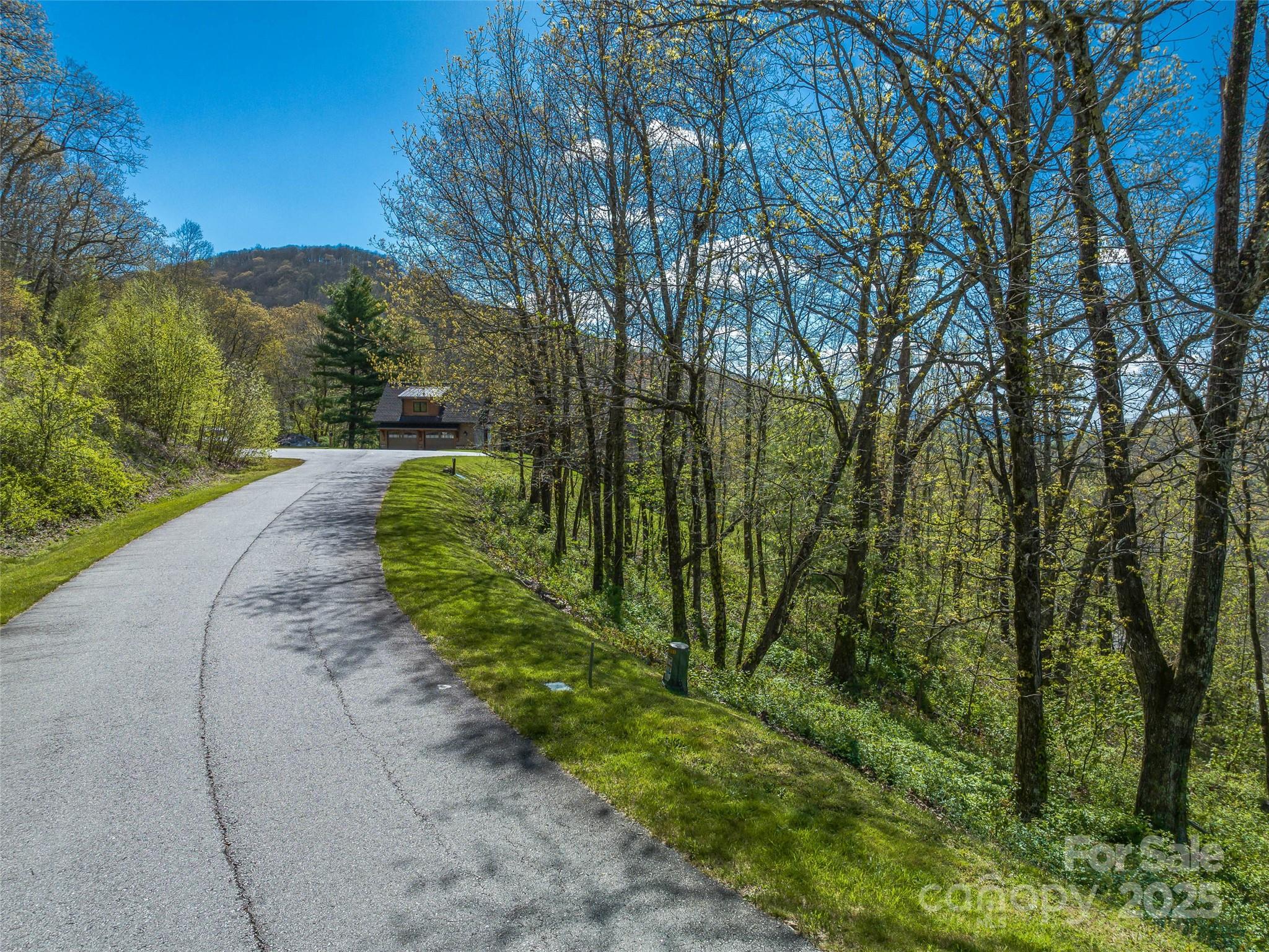 416 Summerset Drive Unit: 83