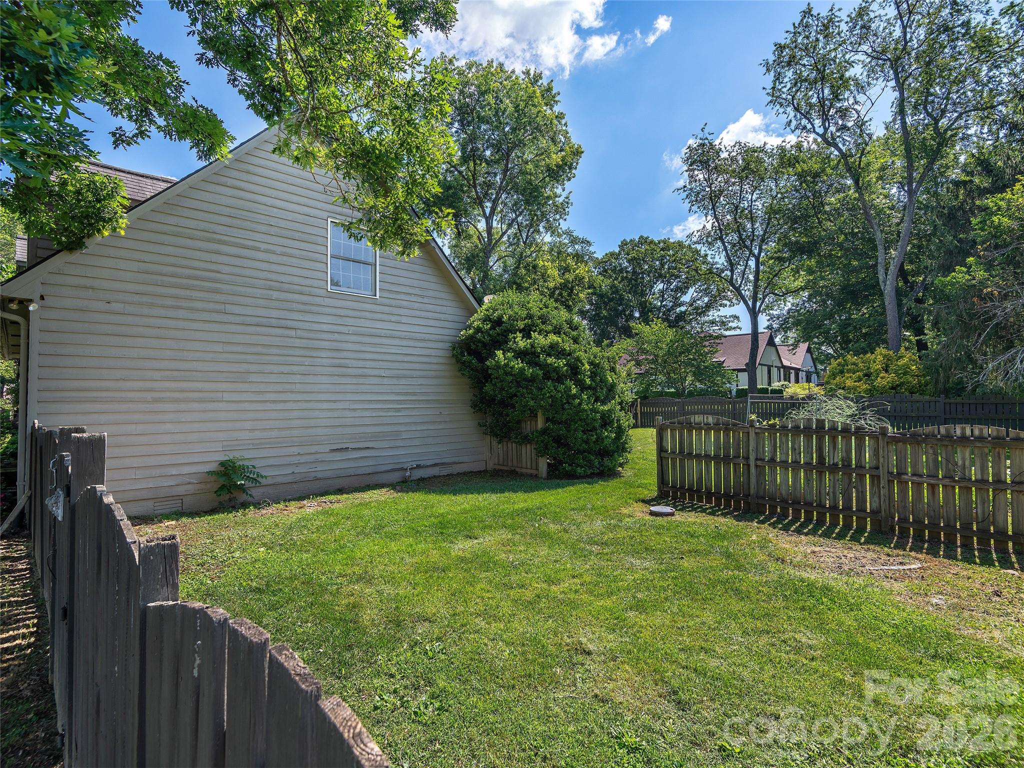 3 Carolewood Drive