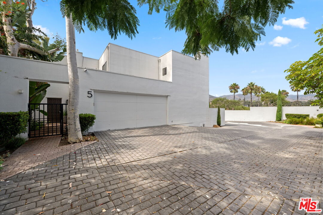 29221 Heathercliff Rd Unit: 5