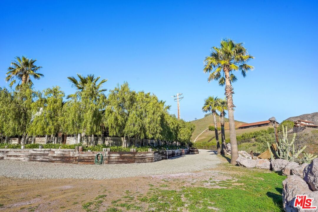 12486 Yerba Buena Rd
