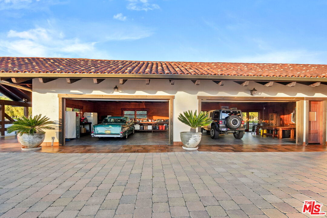 12486 Yerba Buena Rd