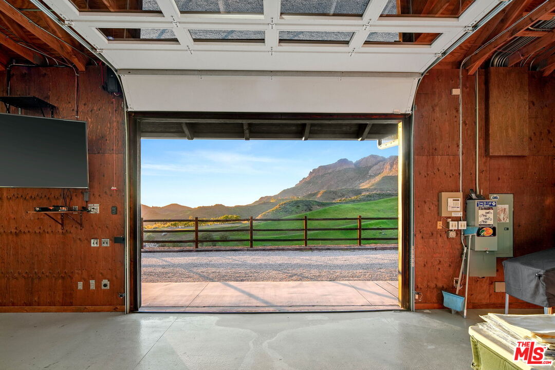 12486 Yerba Buena Rd