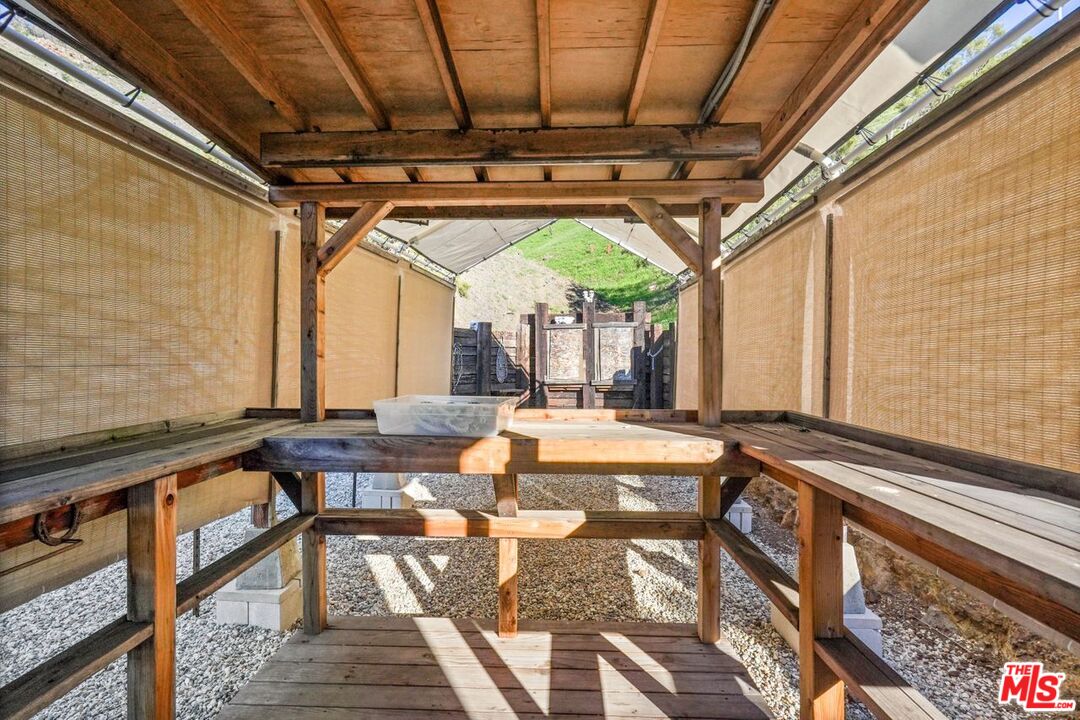 12486 Yerba Buena Rd