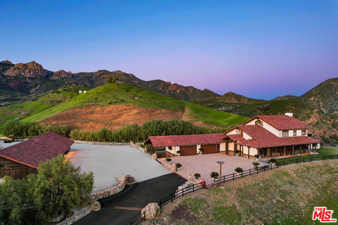 12486 Yerba Buena Rd