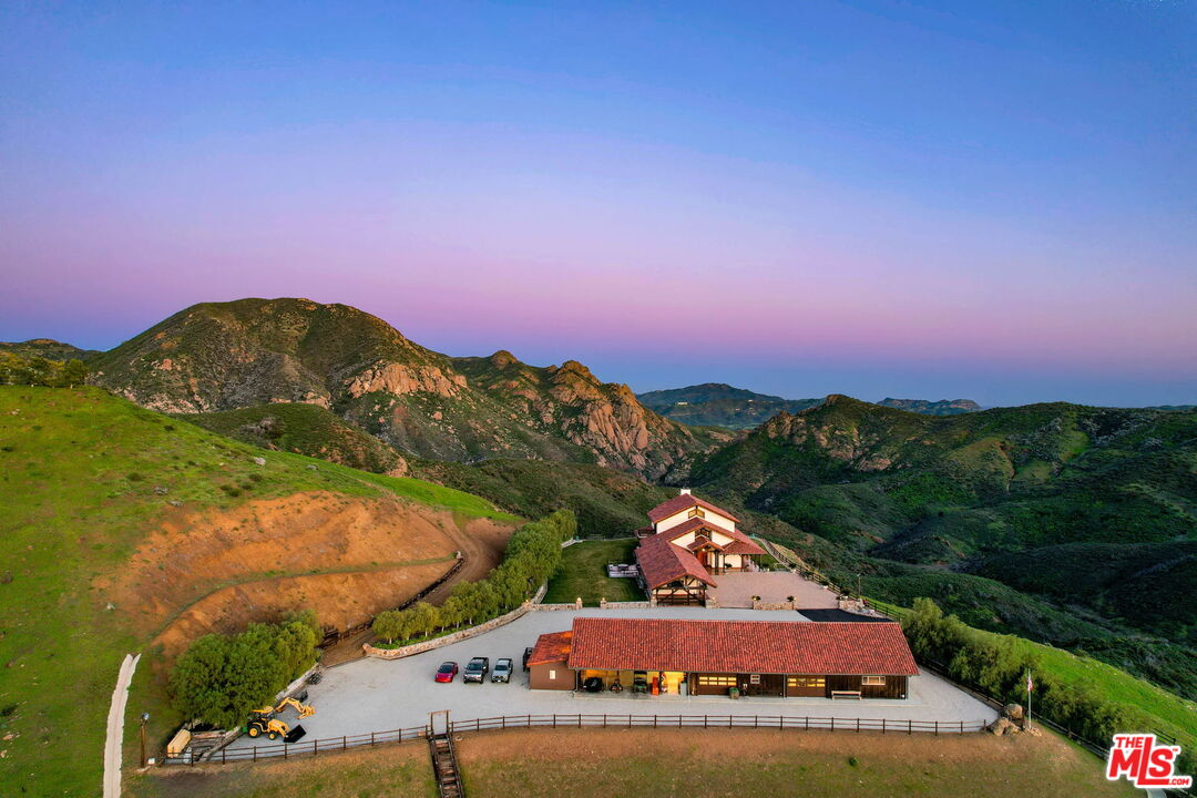 12486 Yerba Buena Rd