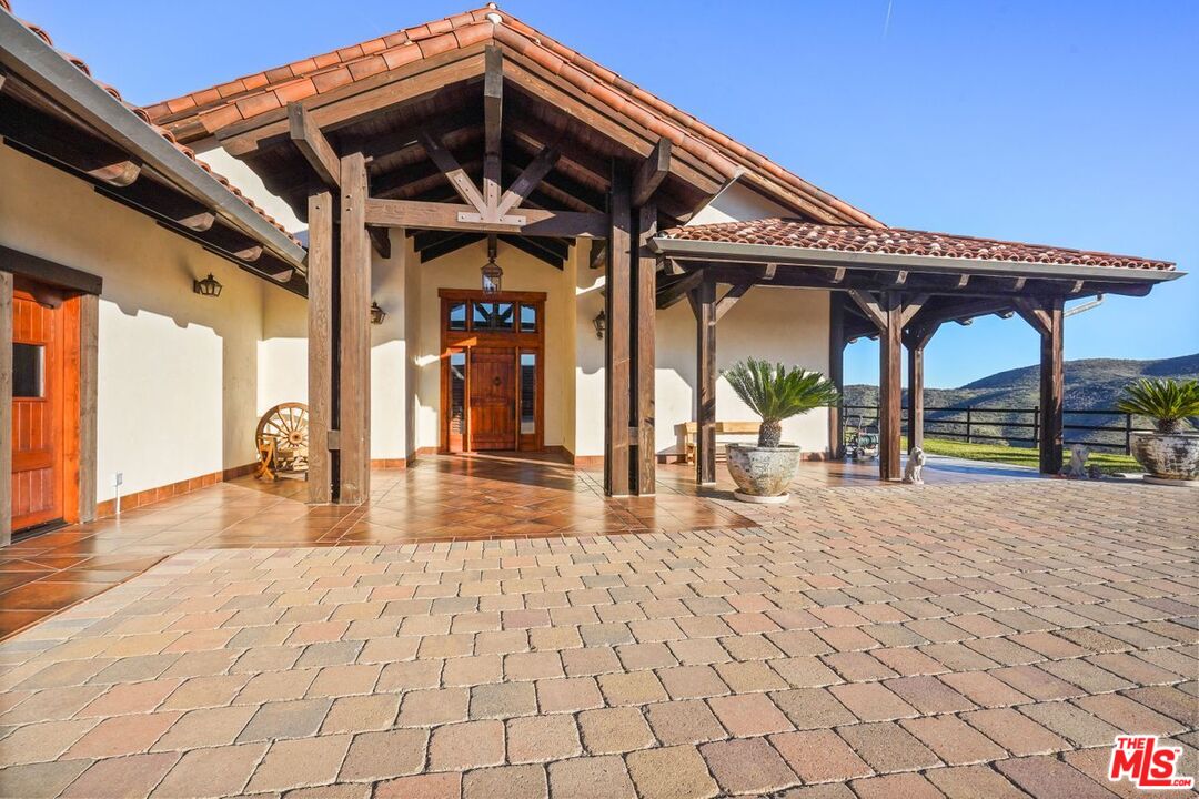 12486 Yerba Buena Rd