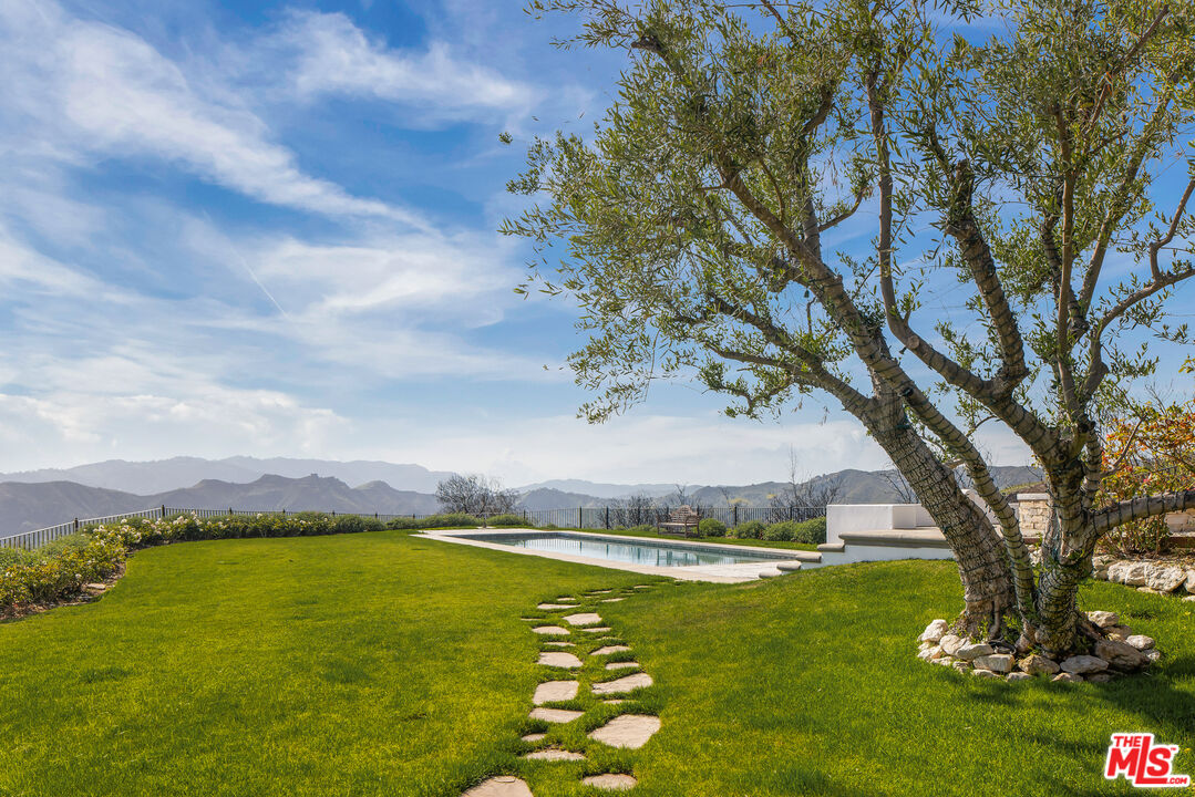 16875 Calle De Sarah