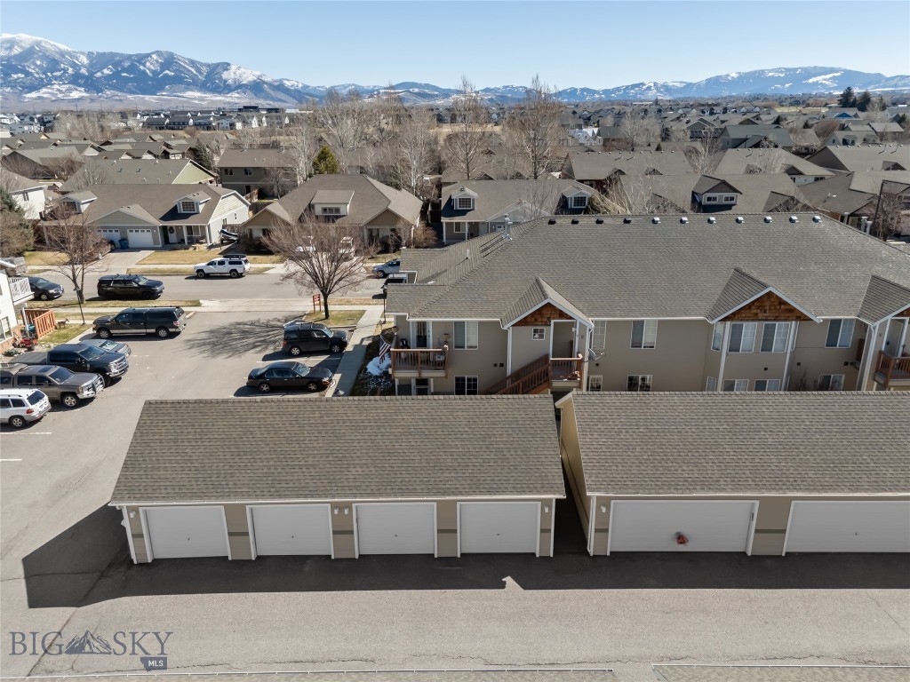 859 Forestglen 4D