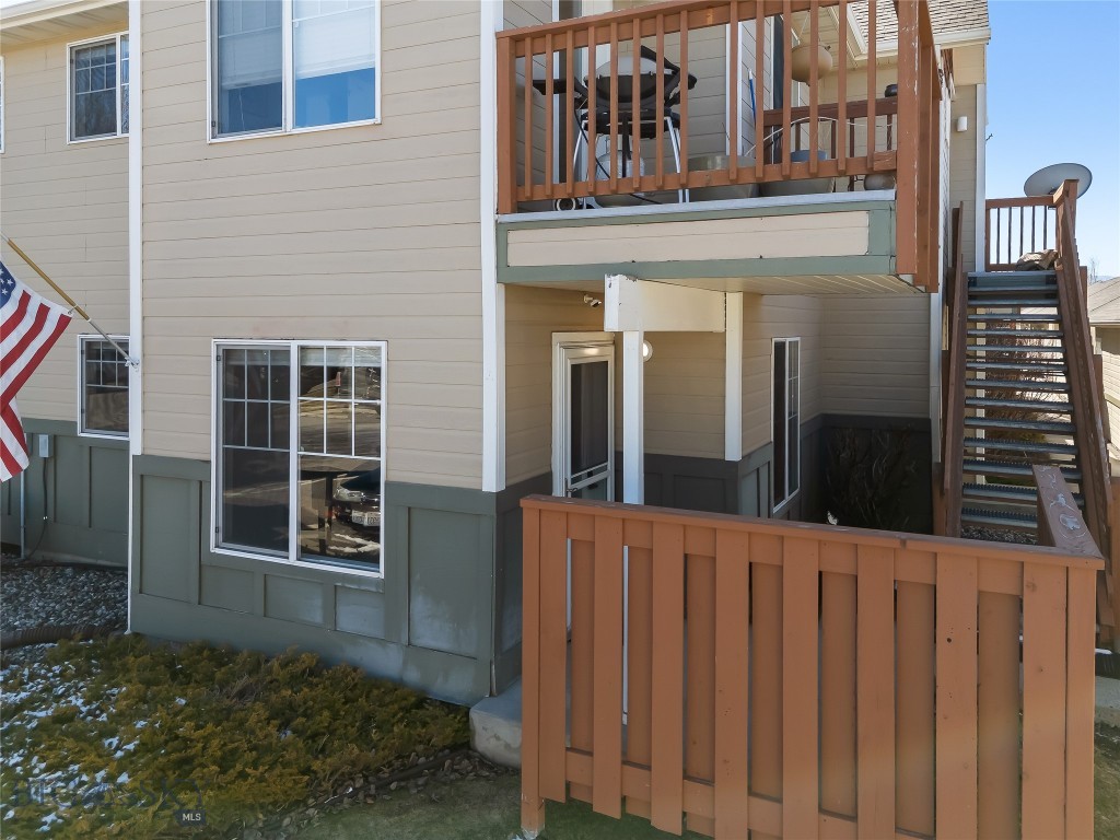 859 Forestglen 4D