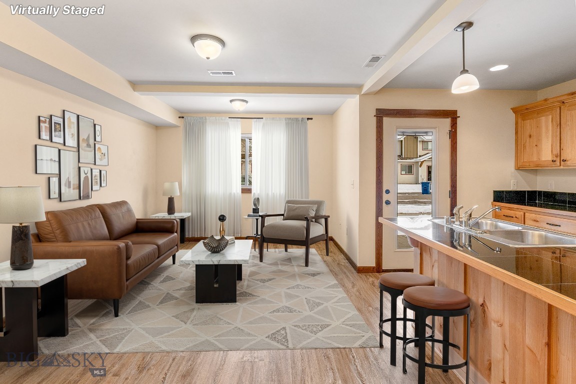 2755 Fen Way B