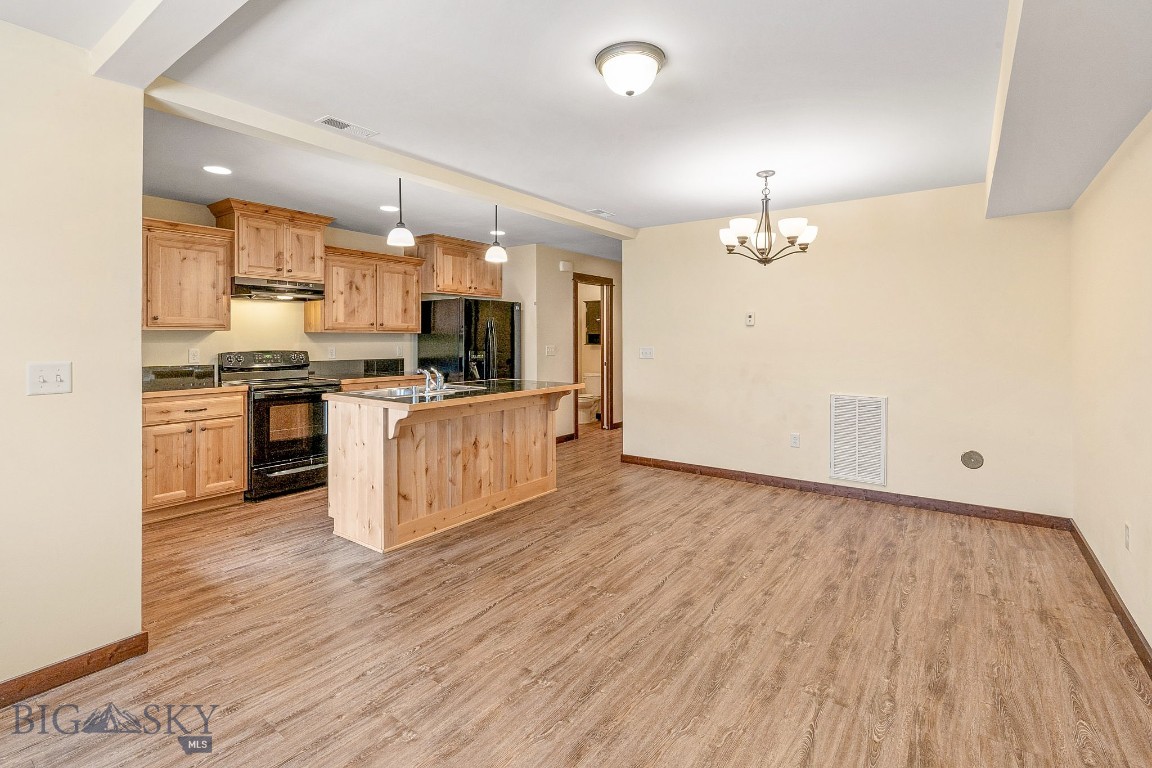 2755 Fen Way B