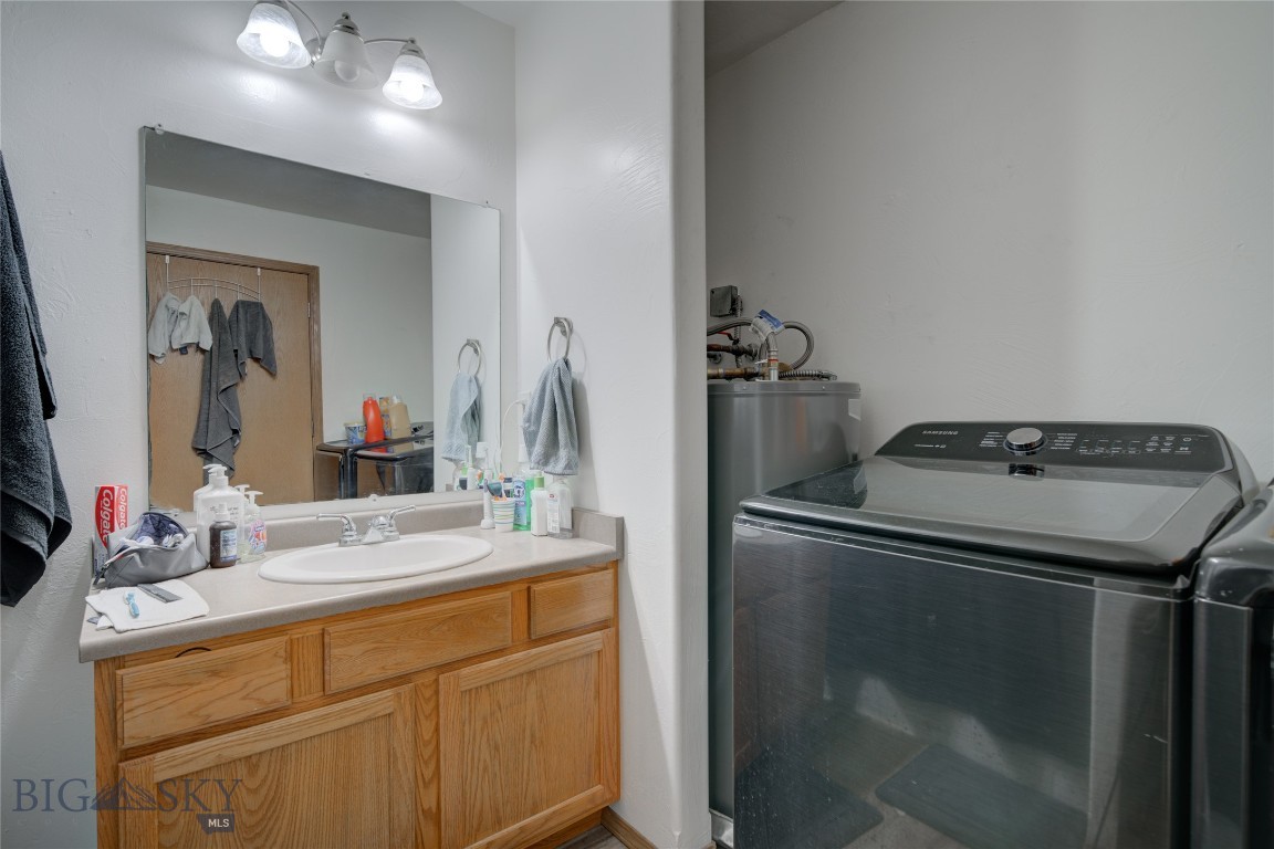 216 Show Place 216-1