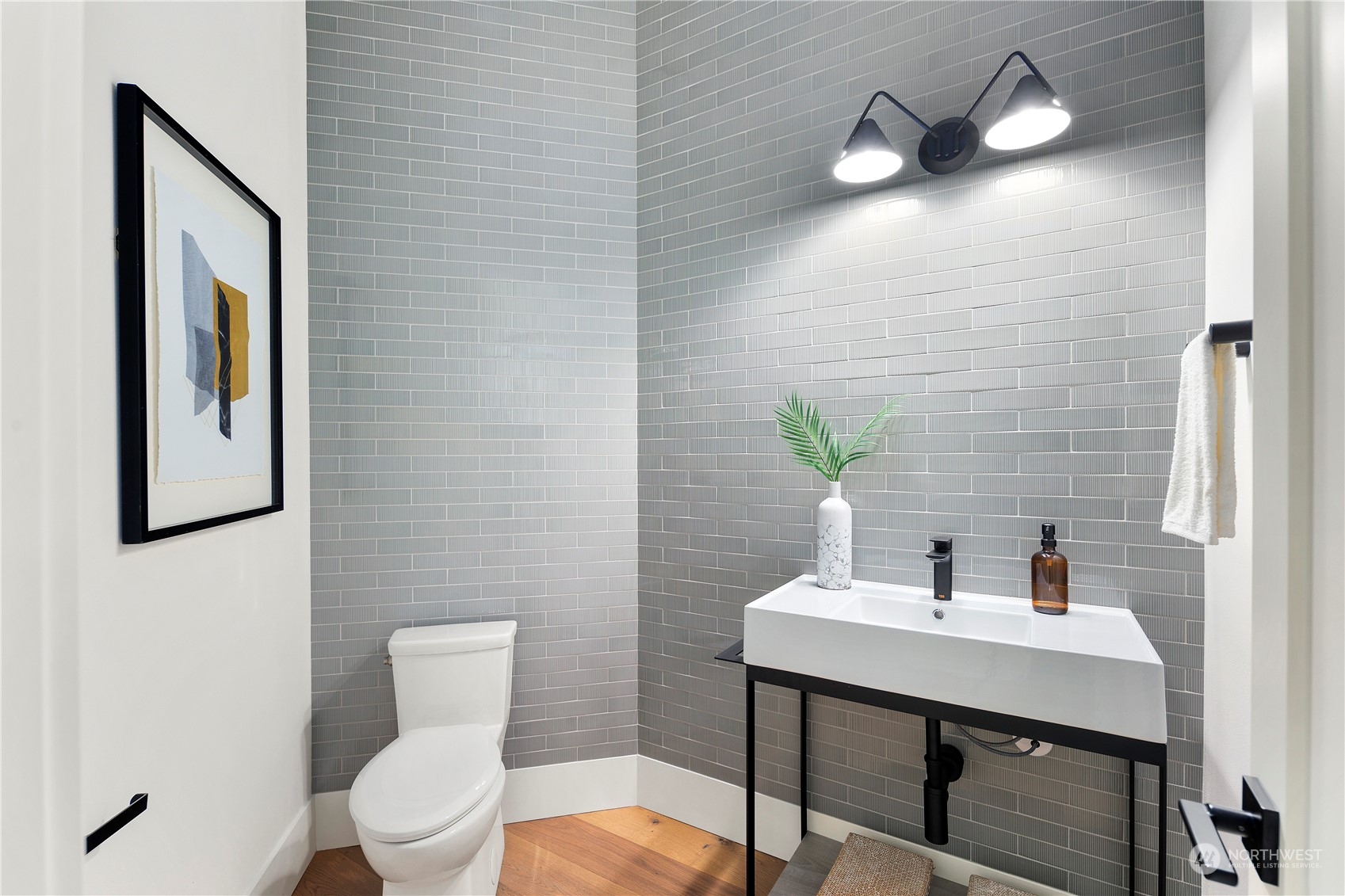 26 xxx SE 152nd Street