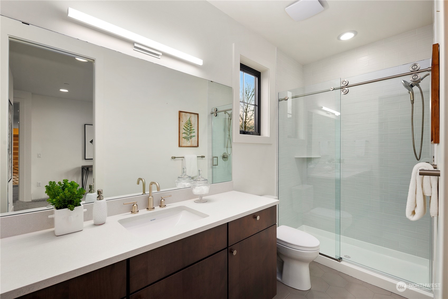 26 xxx SE 152nd Street