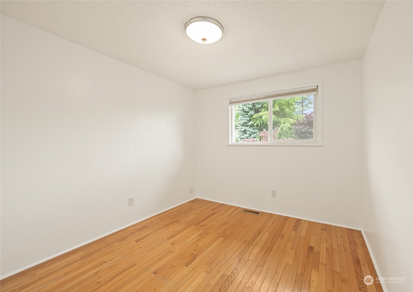 13309 54 Avenue SE