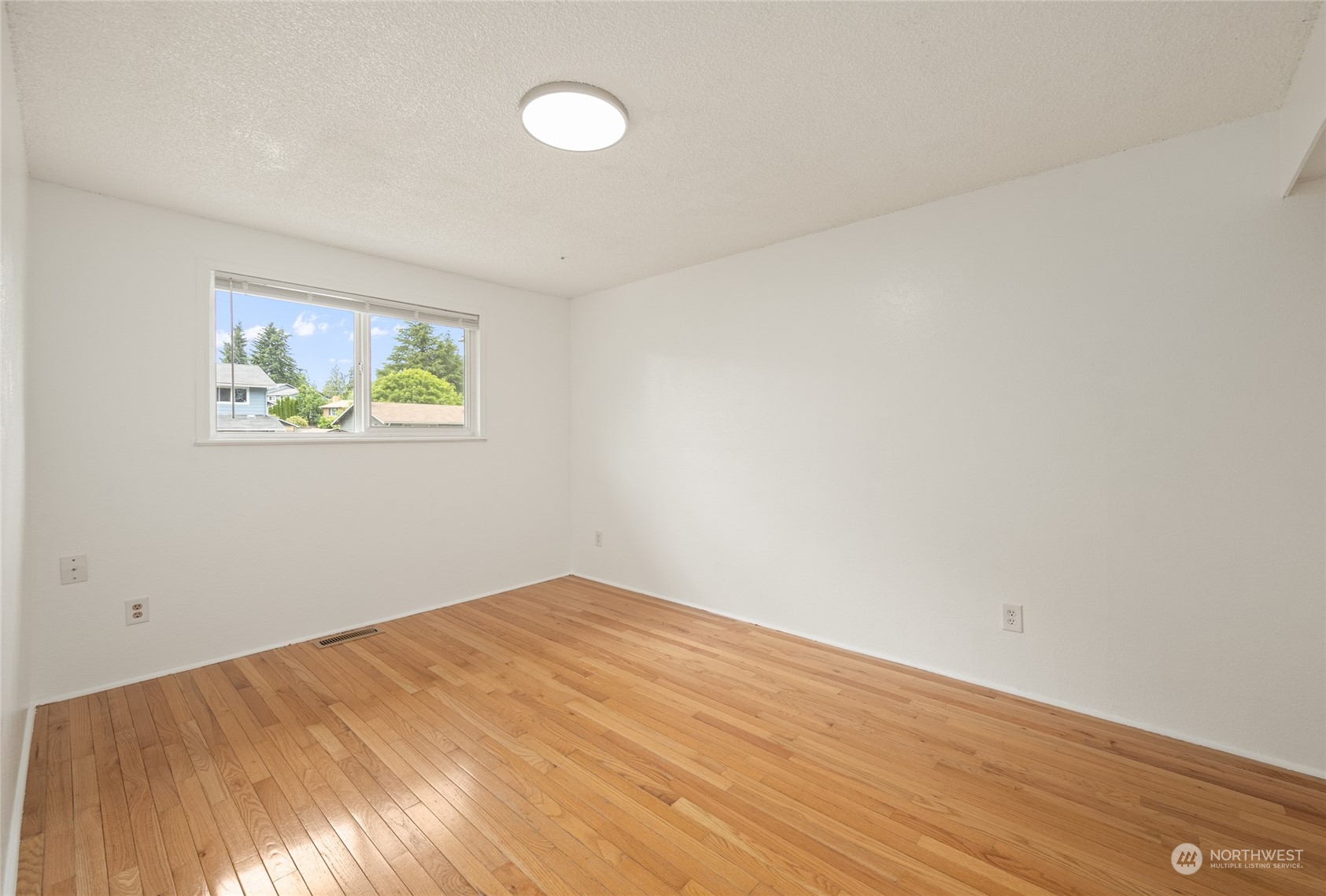 13309 54 Avenue SE