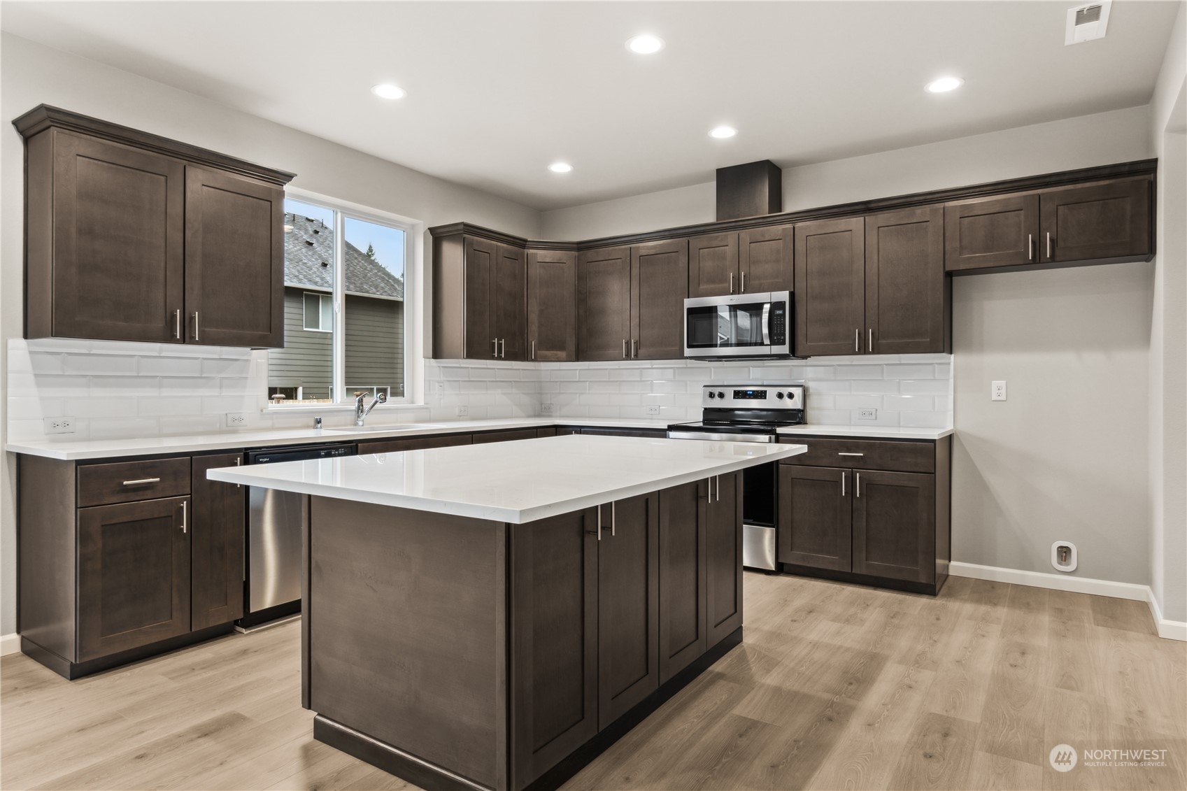 16612 8th Avenue E Unit: 8