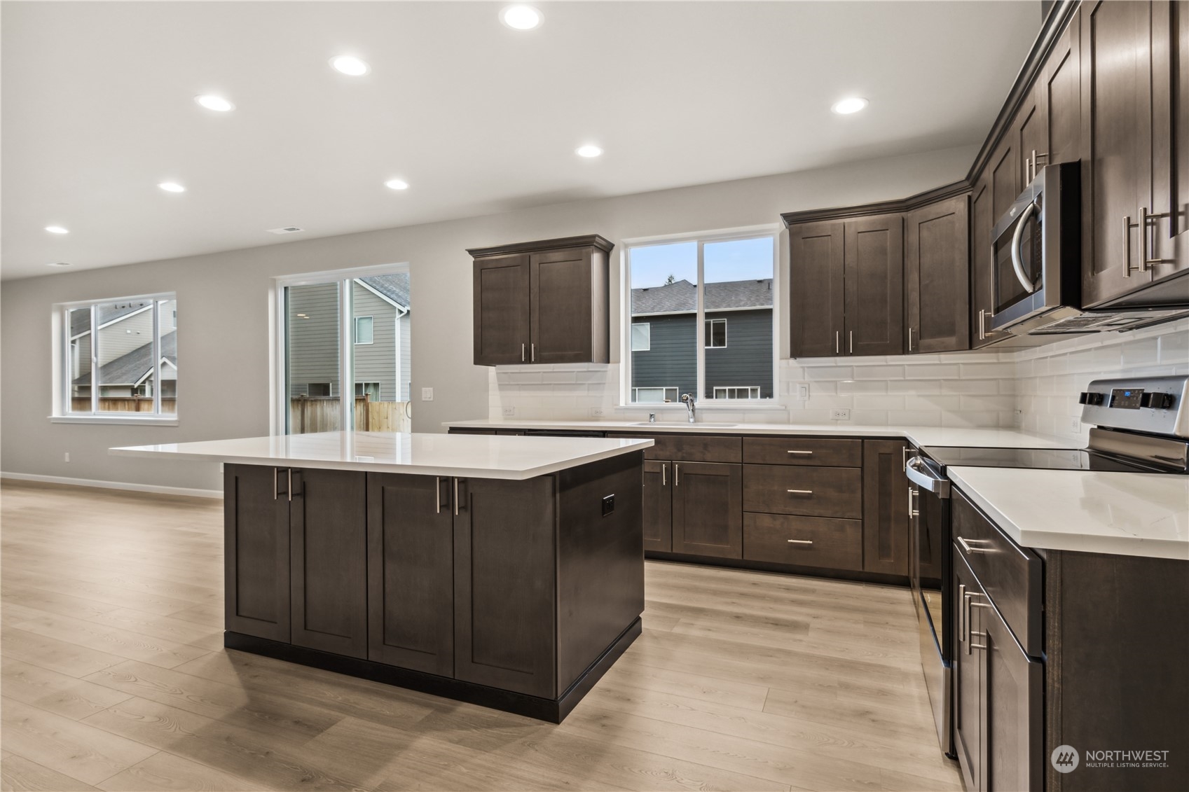 16612 8th Avenue E Unit: 8